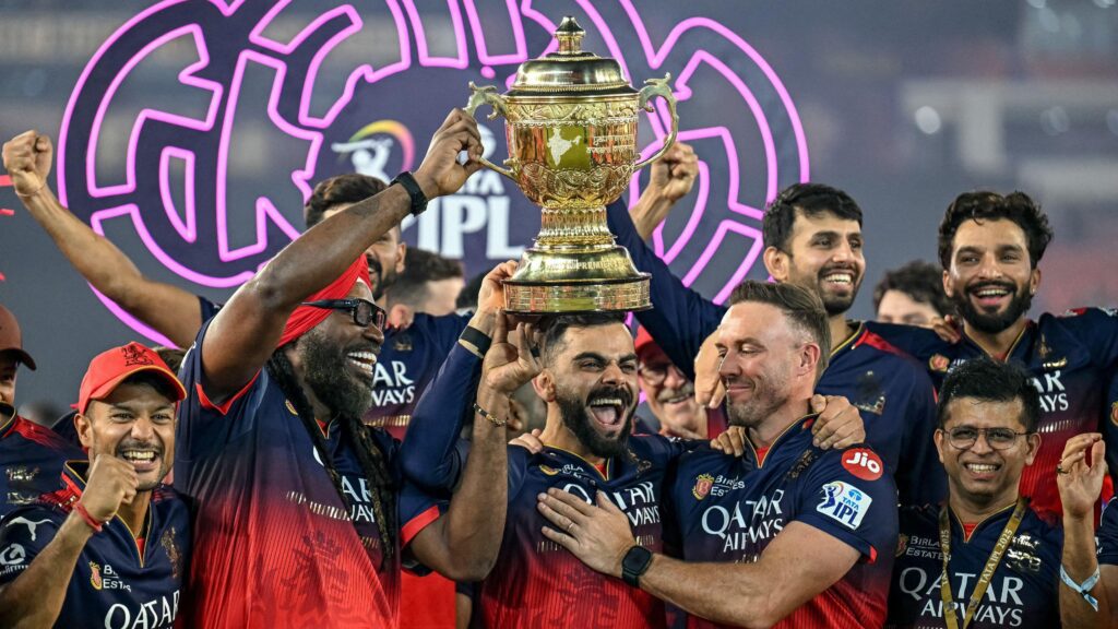 Virat Kohli With IPL Trophy 2025